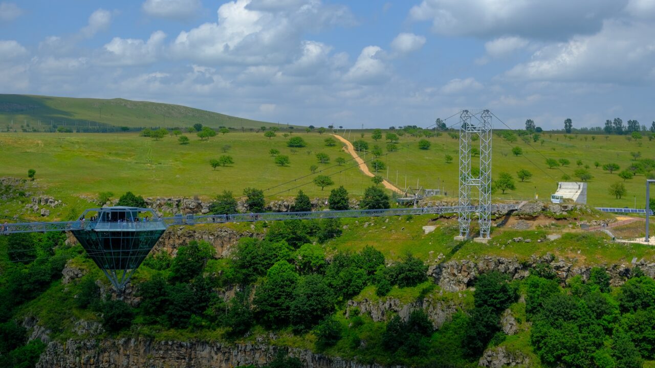 A Gem in the Heart of Georgia: A Guide to the Diamond Bridge and Dashbashi Canyon